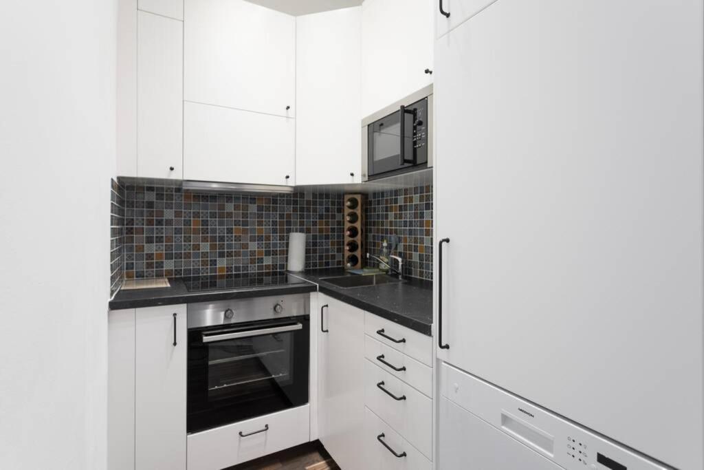16 C&J'S Apartment Wien Ngoại thất bức ảnh