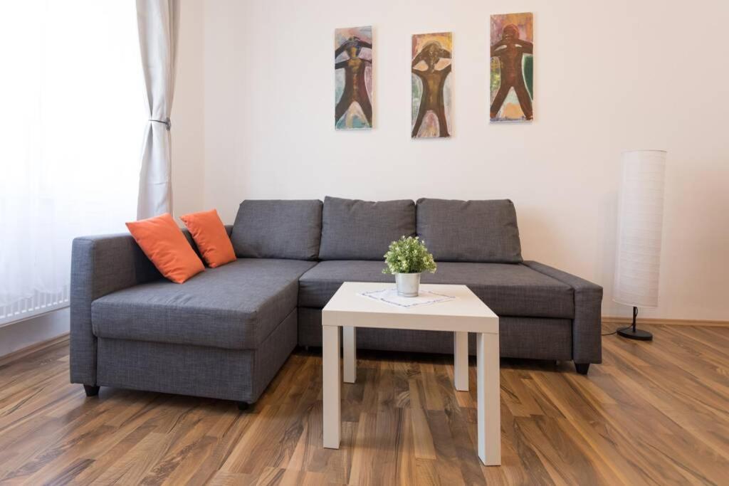 16 C&J'S Apartment Wien Ngoại thất bức ảnh